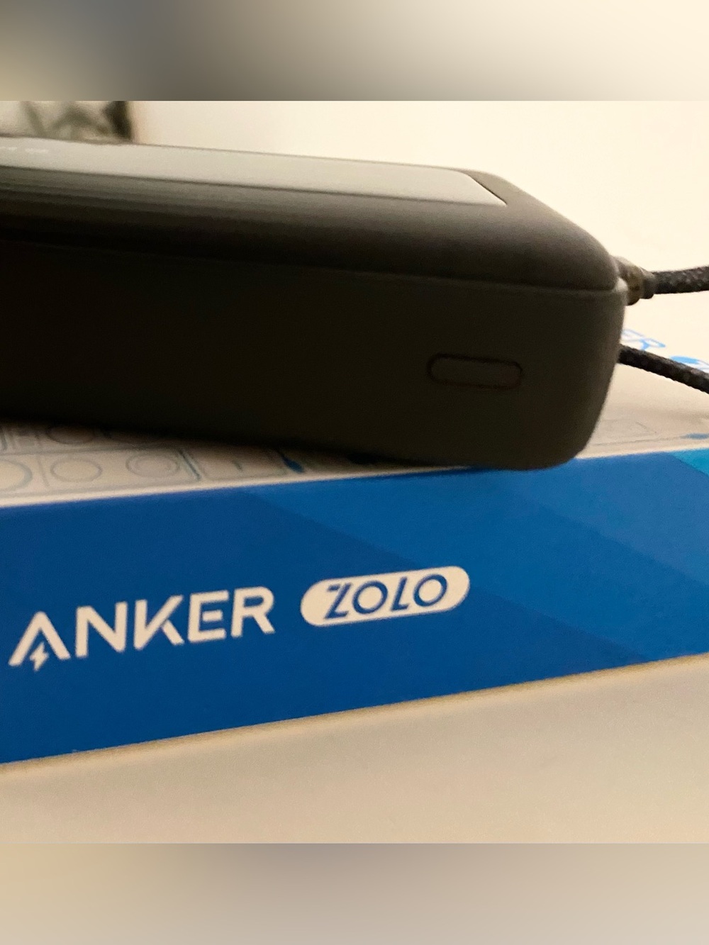 NWOT Anker Zolo Power Bank/High Speed Portable Charger w/ built in USBC Cable - Picture 5 of 8
